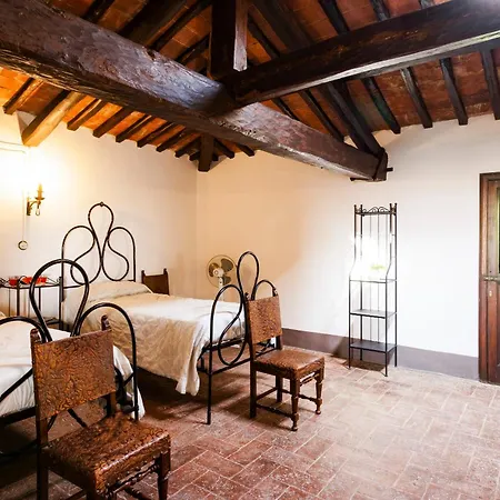 Torre Di 10&2, Emma Paciano