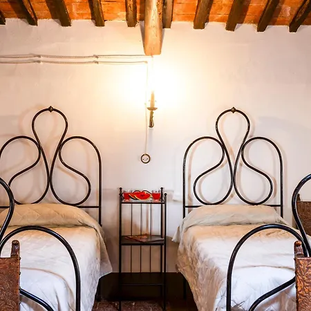 Torre Di 10&2, Emma Villa