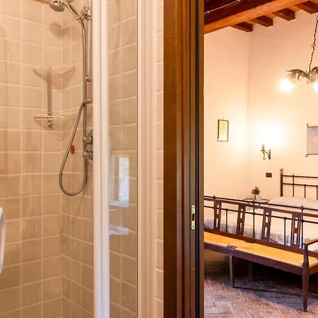 Torre Di 10&2, Emma Paciano