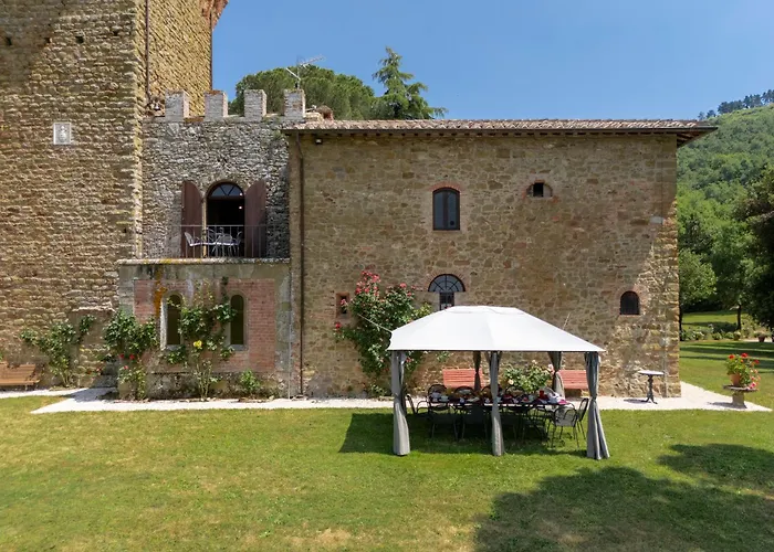 Torre Di 10&2, Emma Villa *