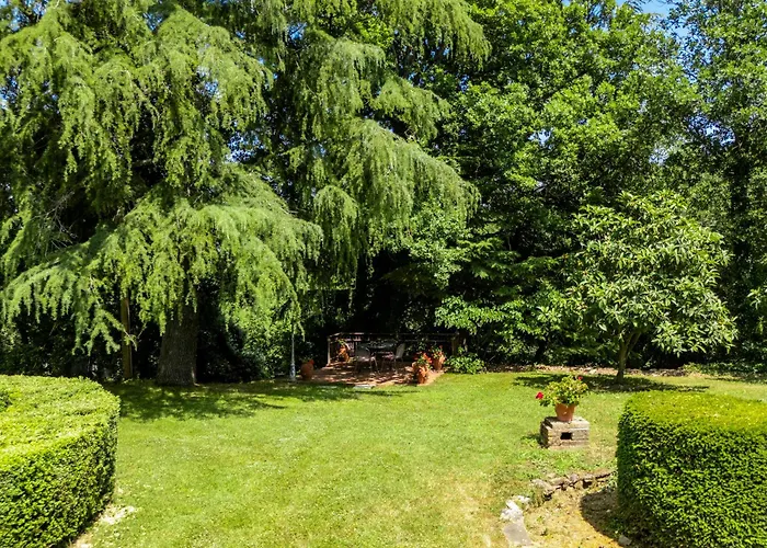 Torre Di 10&2, Emma Villa Paciano