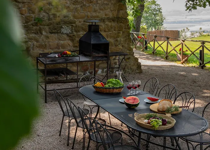 Torre Di 10&2, Emma Paciano