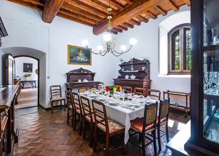 Torre Di 10&2, Emma Villa