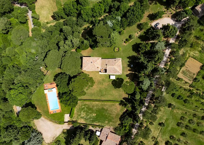 Torre Di 10&2, Emma Villa *