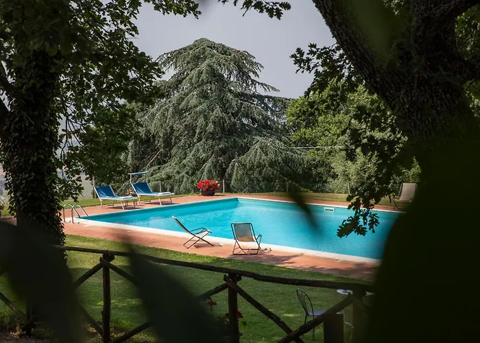 Torre Di 10&2, Emma Paciano