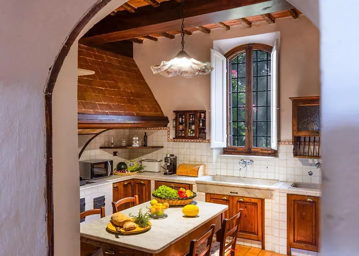 Villa Torre Di 10&2, Emma Paciano