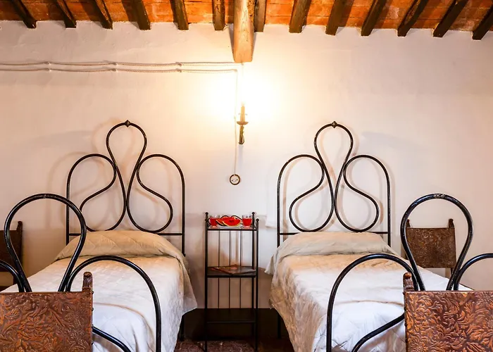 Torre Di 10&2, Emma Villa